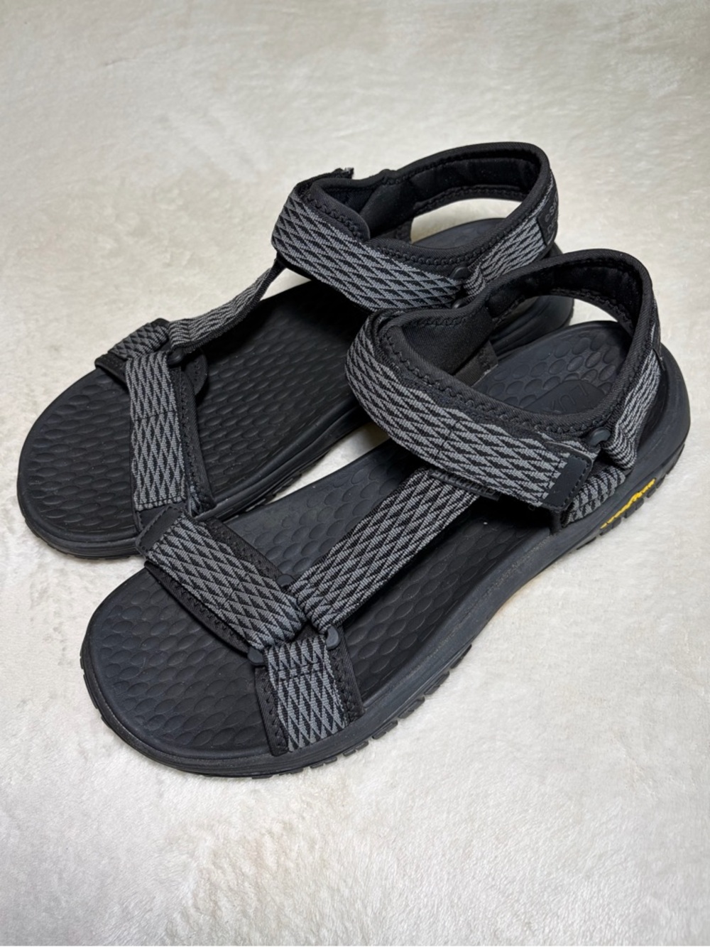 Skechers Goodyear Black Gray Strappy Outdoor Sandals Sz 11
